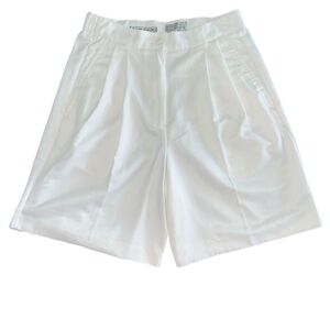 Izod club pleated preppy white shorts